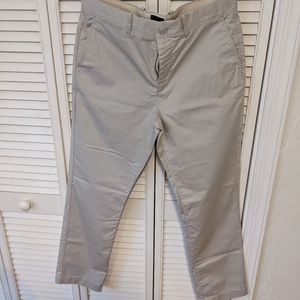 J Crew 770 straight fit tech chinos 33x30, lite khaki color